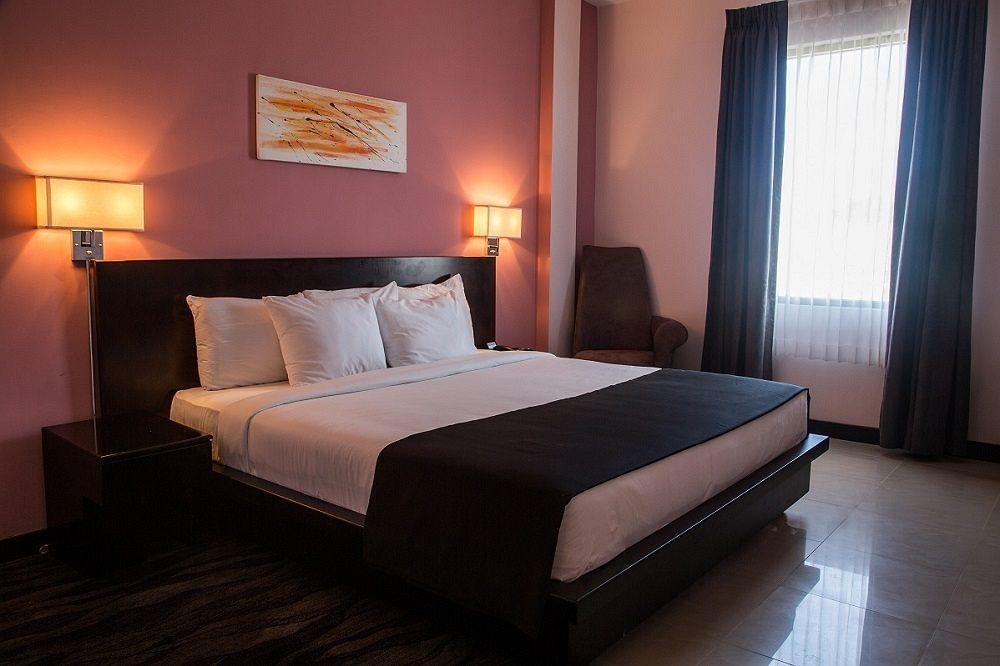 Regent Star Hotel Piarco Экстерьер фото