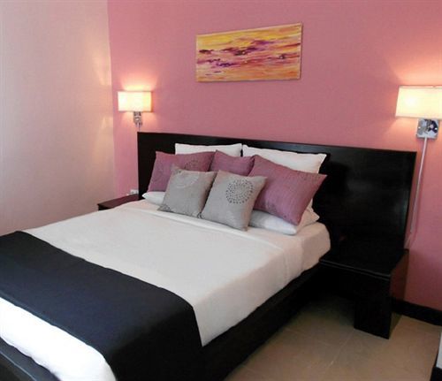 Regent Star Hotel Piarco Экстерьер фото